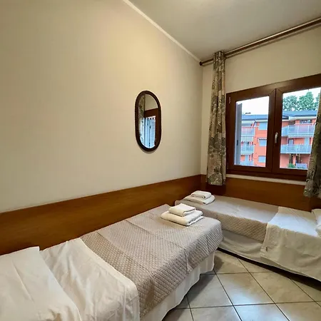 Apartment Easy Peschiera *