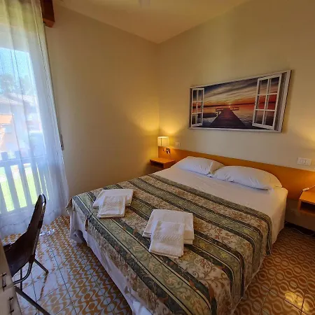 Easy Peschiera 公寓 佩斯基耶拉德加达