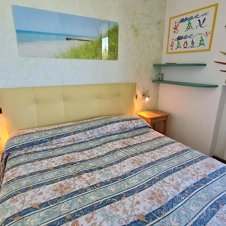 Easy Peschiera 公寓 佩斯基耶拉德加达