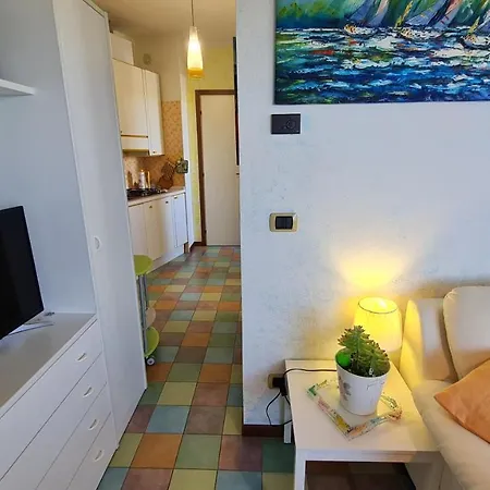 公寓 Easy Peschiera 佩斯基耶拉德加达