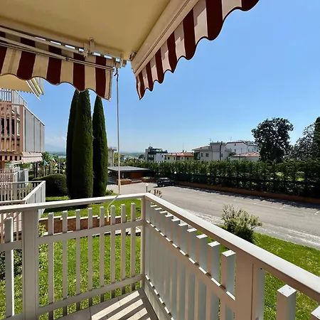 Easy Peschiera Apartment