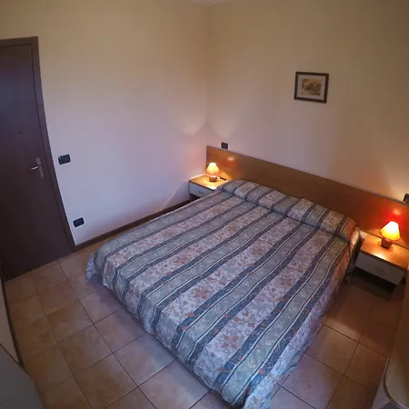 Easy Peschiera 公寓 佩斯基耶拉德加达